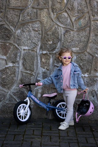 A balance bike…. but starting when?