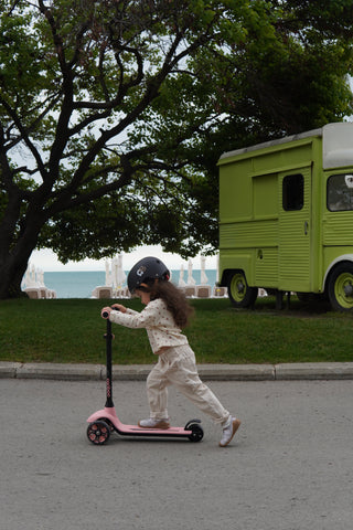 How to choose a scooter for a child