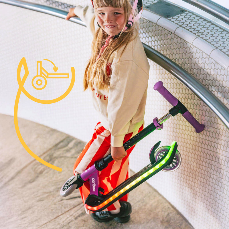 One-motion folding system – intuitive for both kids and adults.