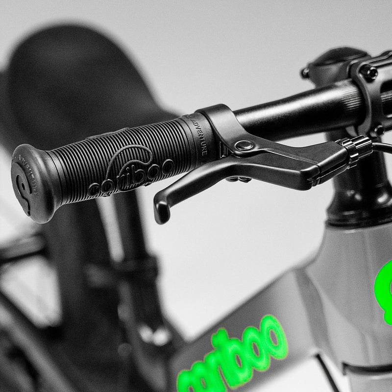 V-brake system – just like on adult MTB bikes.