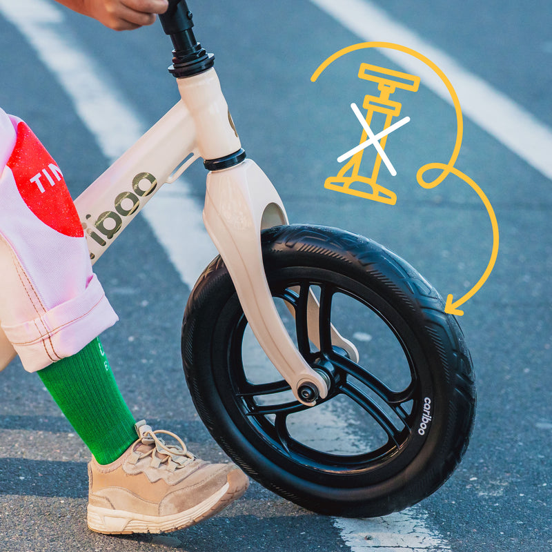 Lightweight EVA foam wheels – no pumping, zero risk of punctures.